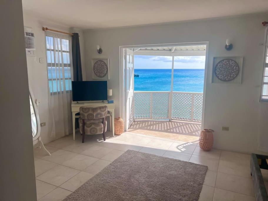 Purple Rain - Direct Access, 2 Bedroom, 2 Terrace Bliss Villa Saint Peter