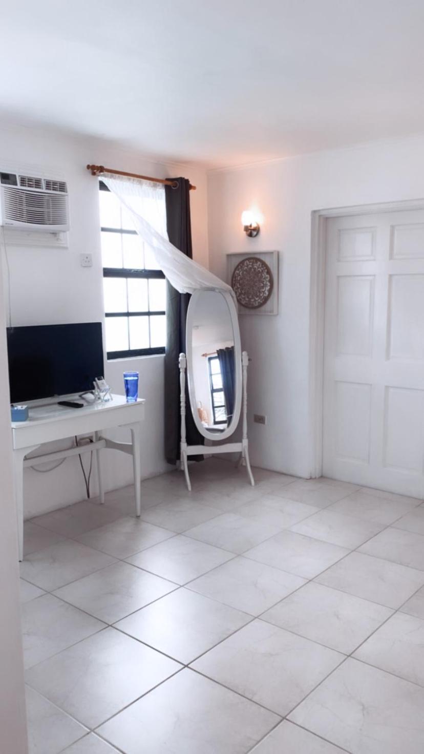 Purple Rain - Direct Access, 2 Bedroom, 2 Terrace Bliss