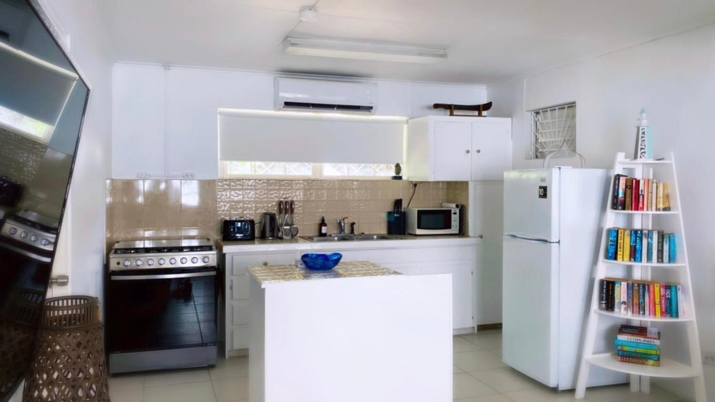 Villa Purple Rain - Direct Access, 2 Bedroom, 2 Terrace Bliss